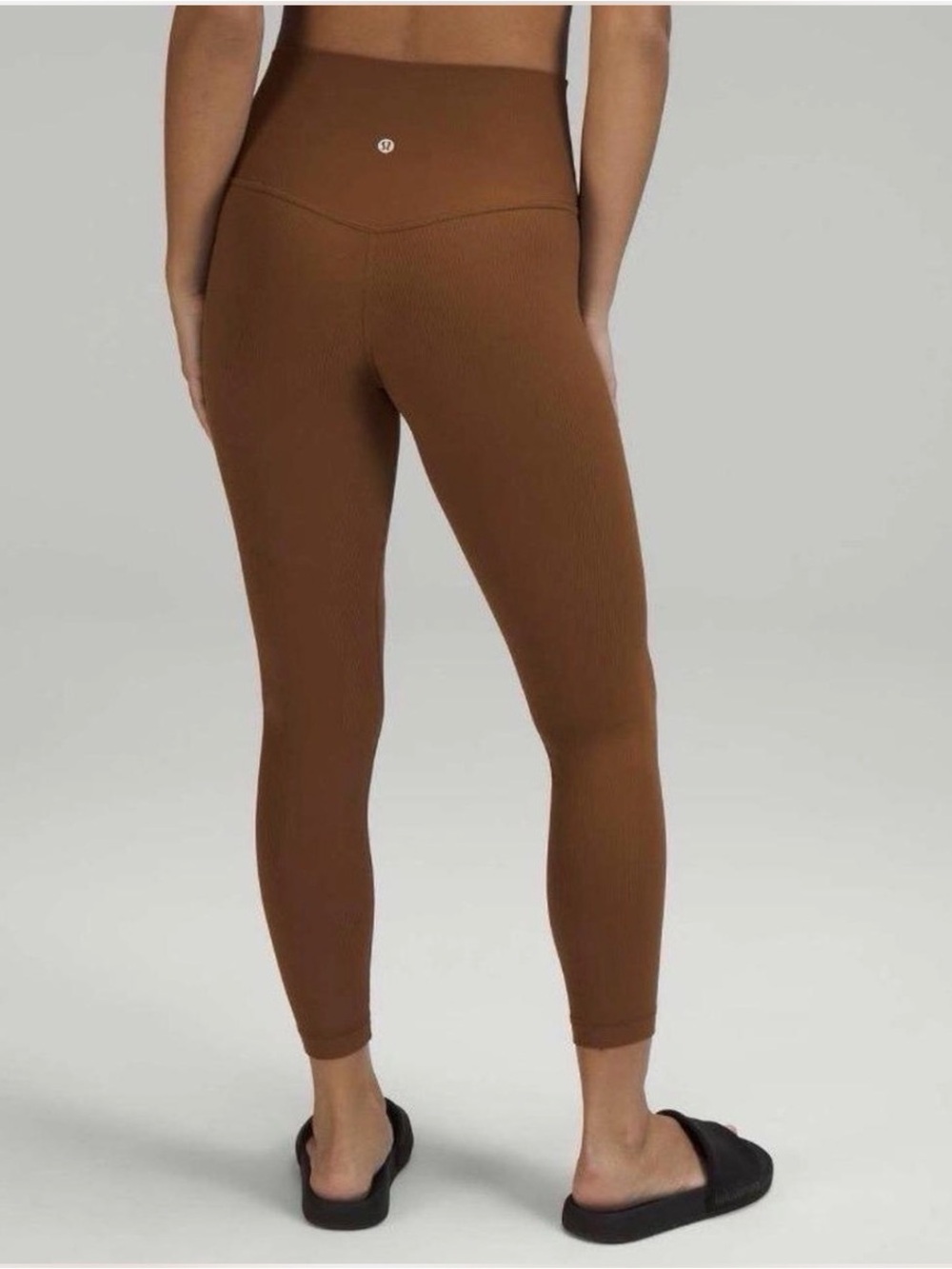 Lululemon High-Waist Ribbed Brown Leggings. Size 8.